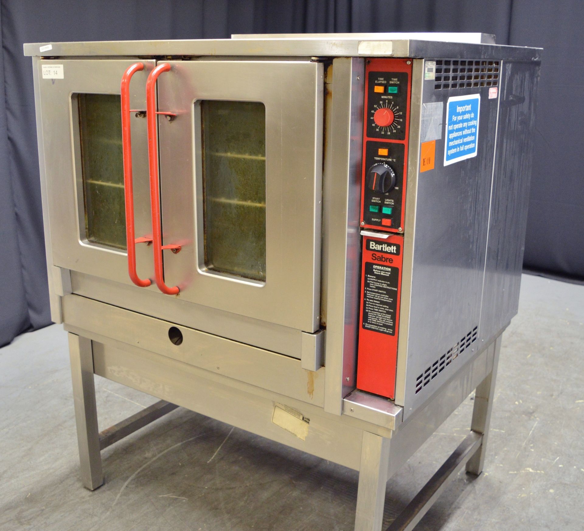 Bartlett Sabre Gas Convection Oven on Stainless Steel Unit- L1150 x W980 x H1450mm - Image 3 of 8