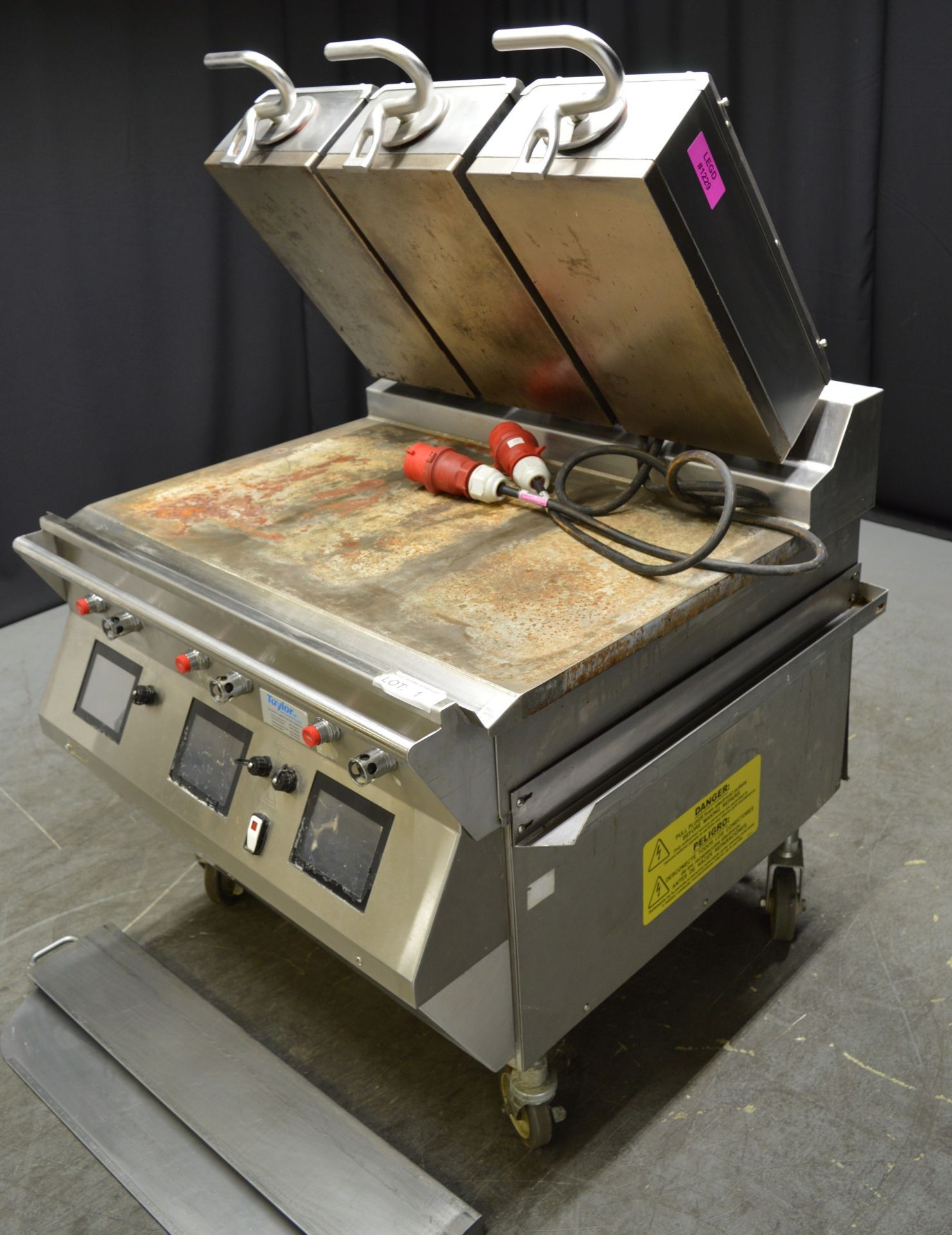 Taylor L810-75 Electric 3 Platen 36" Grill - Two Sided Grill - 400v 3-Phase - Image 3 of 9