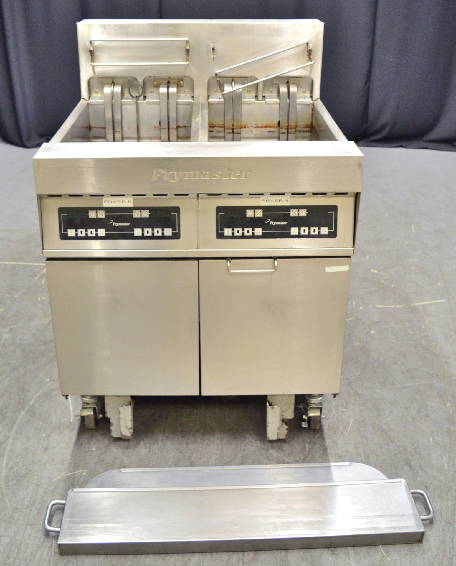 Frymaster H17 Twin Tank 4 Basket Capacity Electric Fryer - 400v 3 Phase