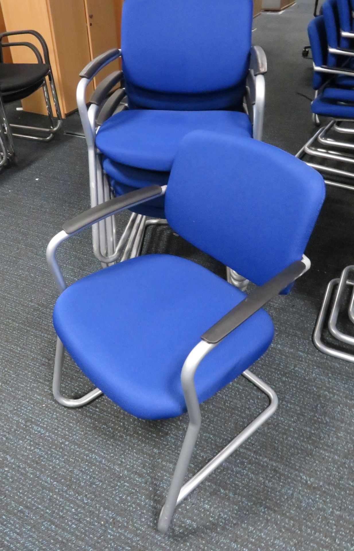 5x Blue Padded Office Chairs. - Image 2 of 2