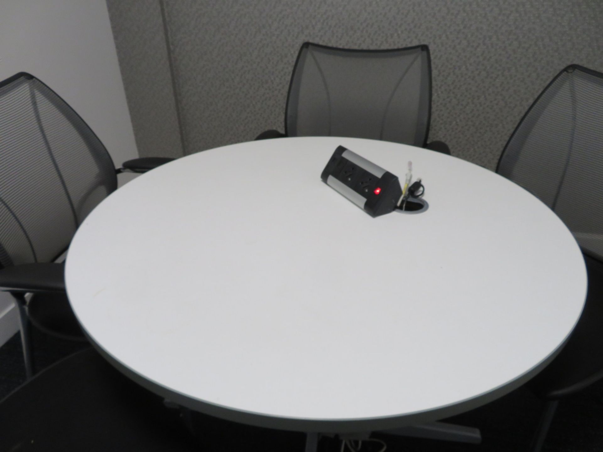 Meeting Room To Include Round Table And 5 Office Chairs. - Image 3 of 3