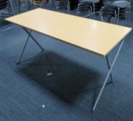 5x Wooden Top Folding Desk. Dimensions: 1400x600x720mm (LxDxH)