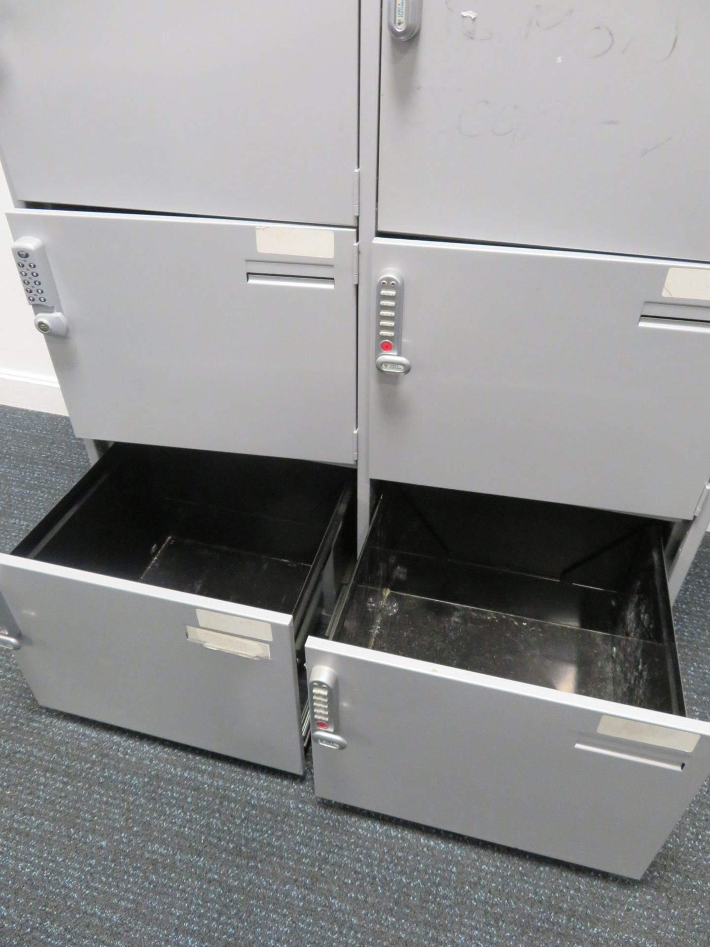 Bank Of 6 Lockers. This Is An Overview Picture And You Will Receive One In Similar Condition. - Image 6 of 6