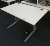 DK-6900 Electric Adjustable Height Desk. Dimensions: 1300x800x800mm. (LxDxH)