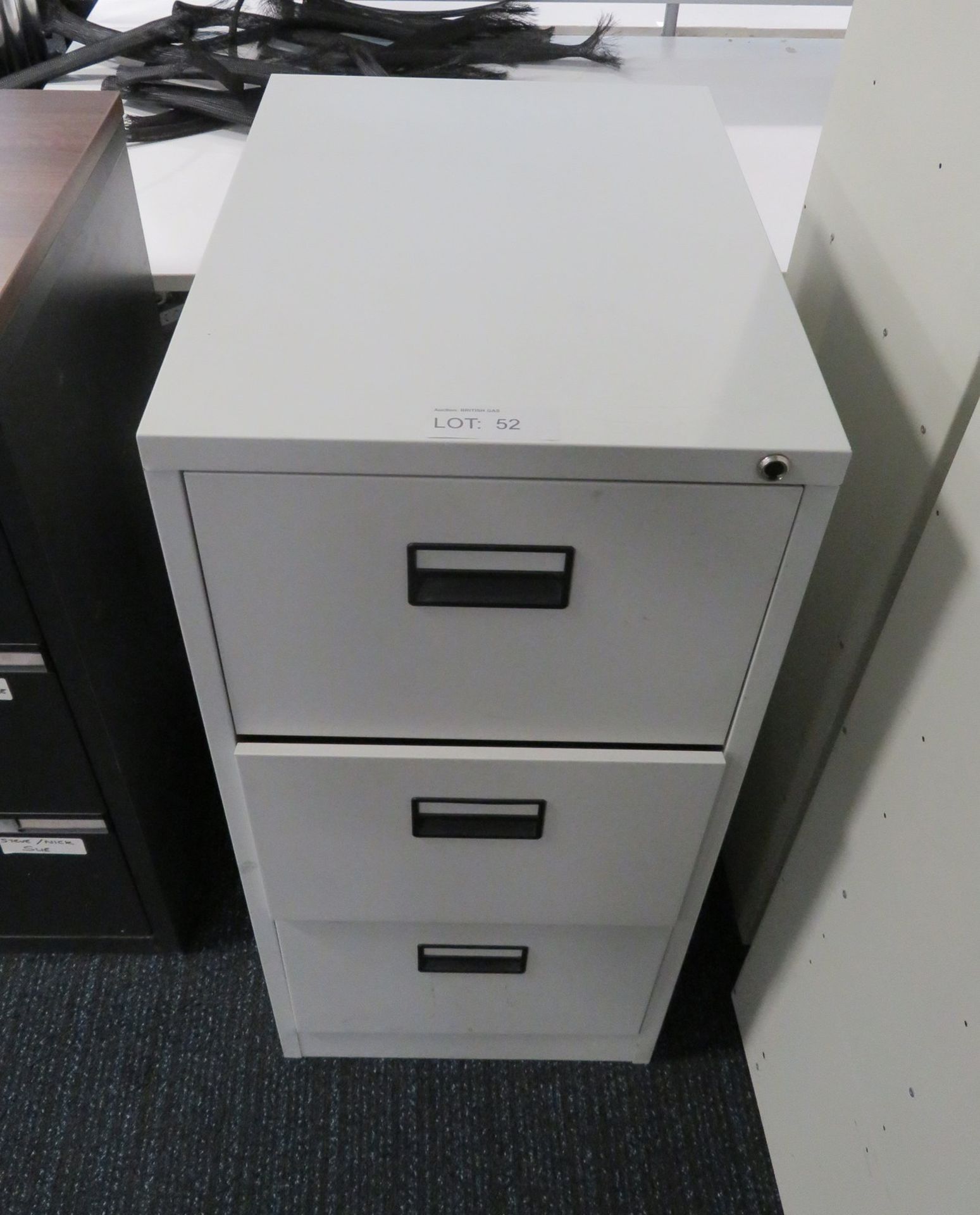 3 Drawer Office Filing Cabinet. Dimensions: 470x620x1200mm (LxDxH)