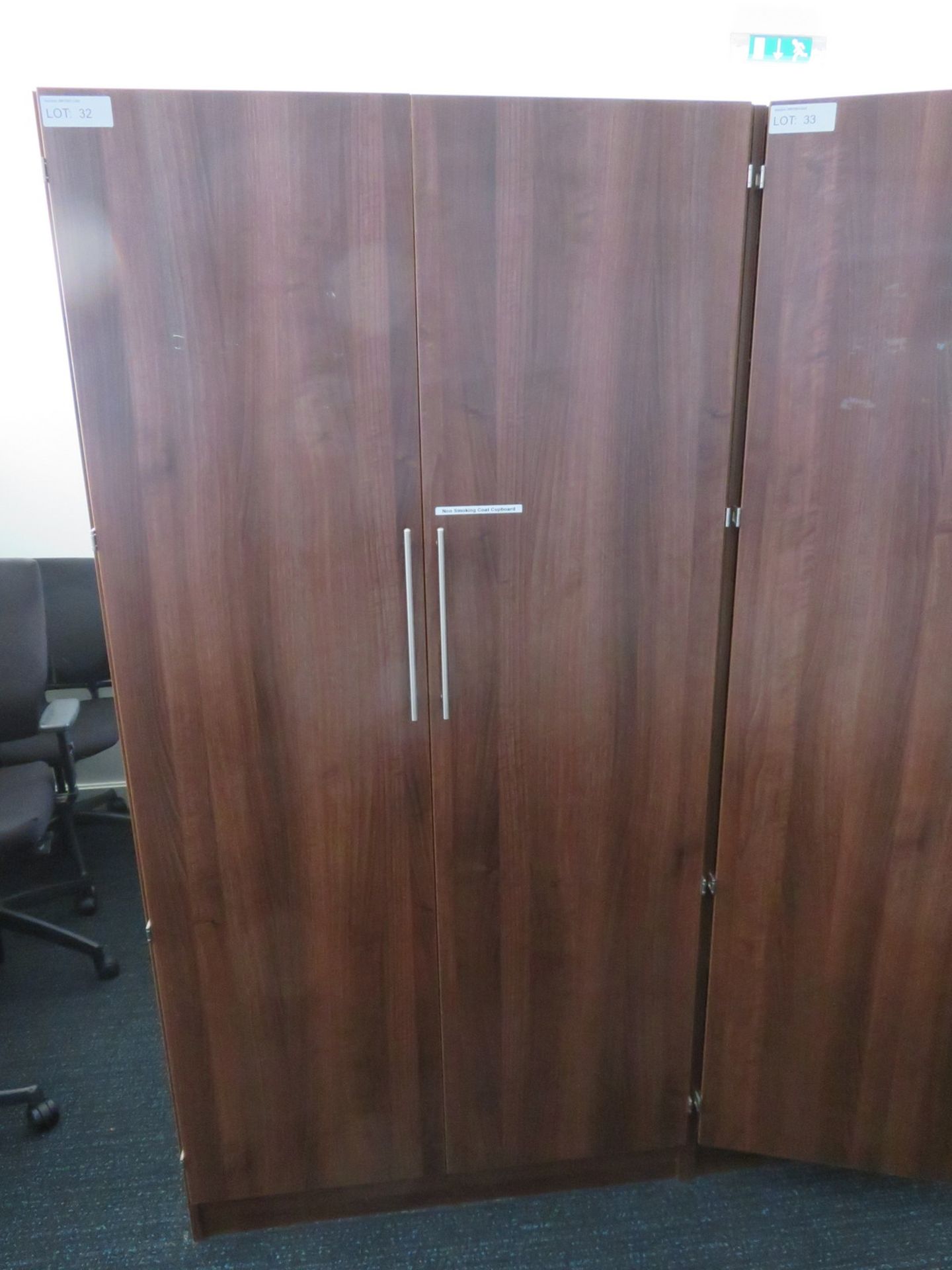 Wardrobe. Dimensions: 1000x590x2000mm (LxDxH)