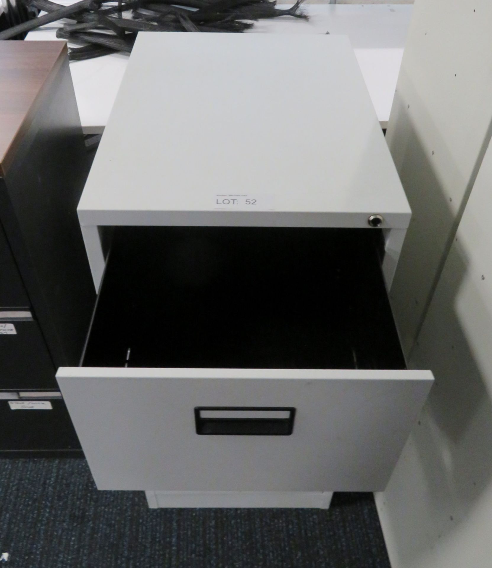 3 Drawer Office Filing Cabinet. Dimensions: 470x620x1200mm (LxDxH) - Image 2 of 2