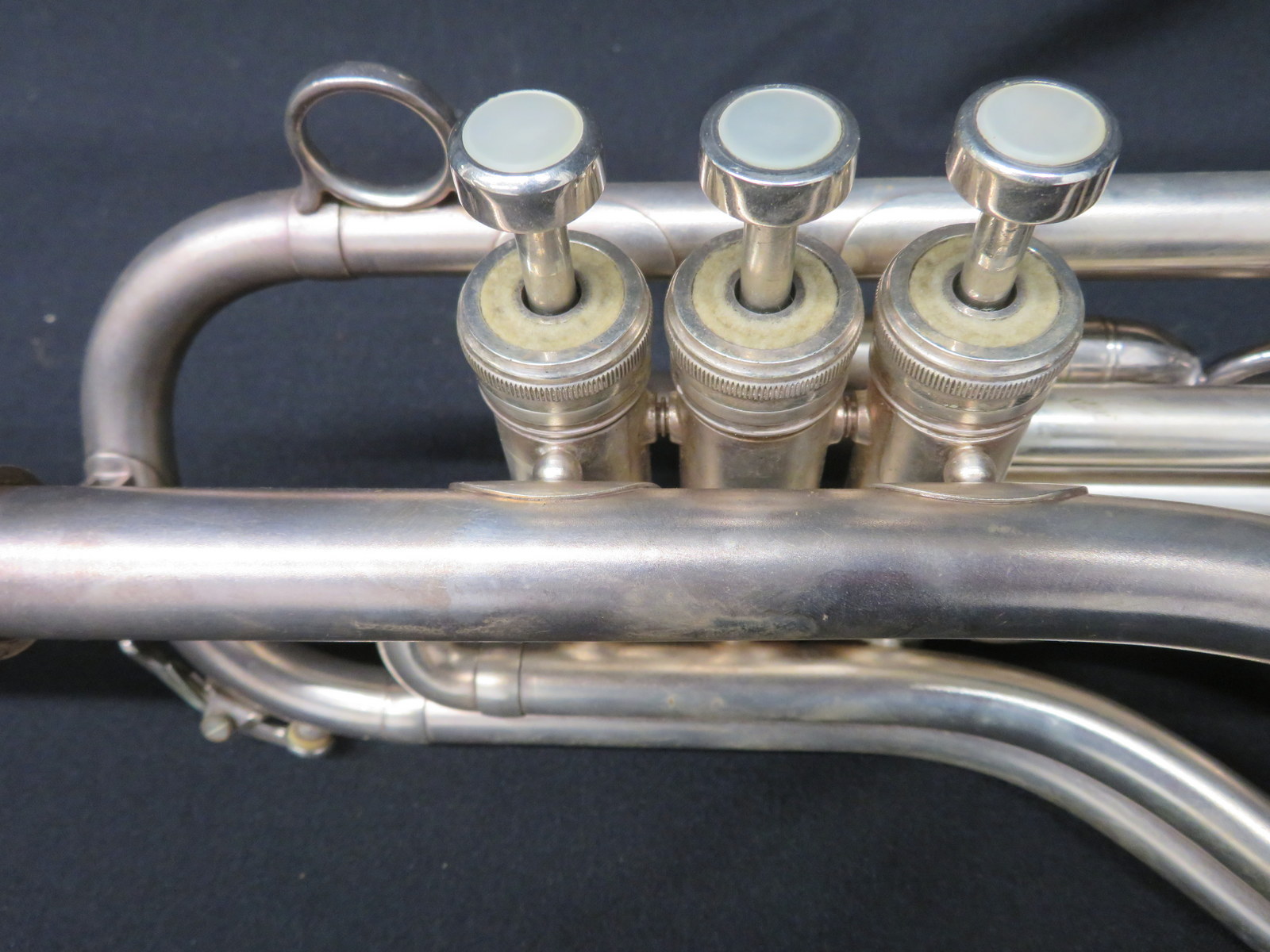 Boosey & Hawkes Imperial bass fanfare trumpet with case. Serial number: 632450. - Image 7 of 17