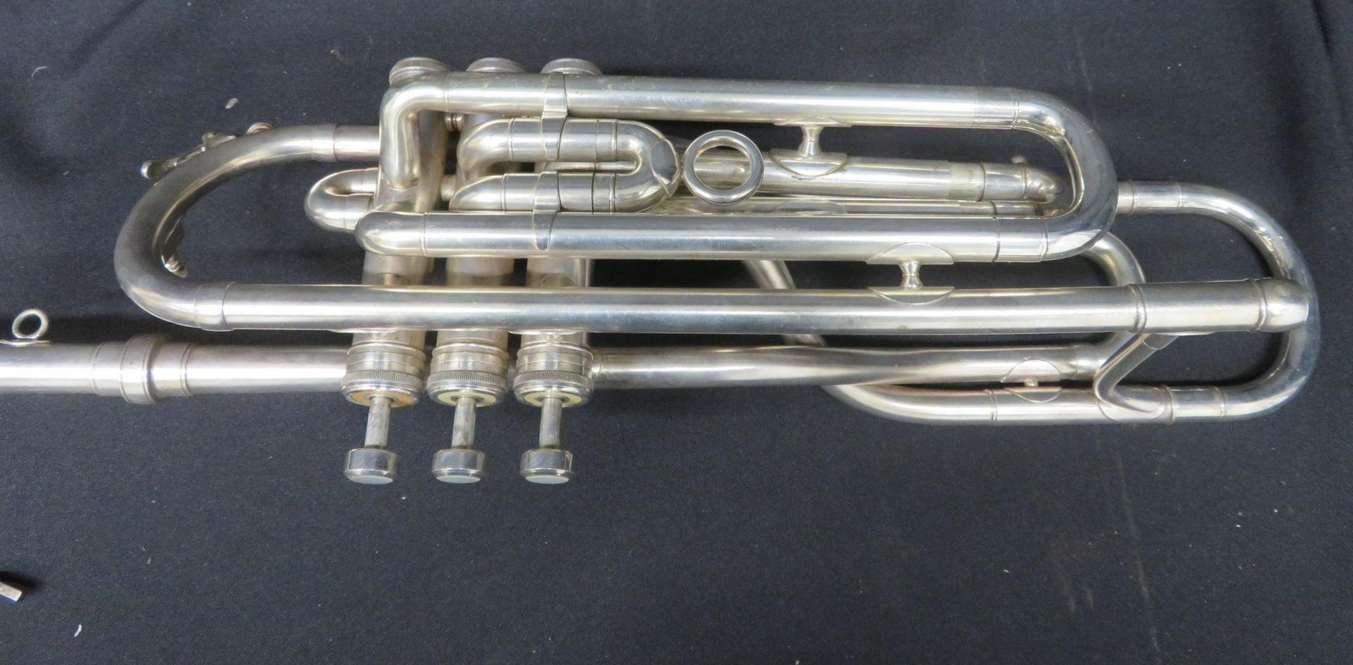 Boosey & Hawkes Imperial tenor fanfare trumpet with case. Serial number: 524098. - Bild 13 aus 20