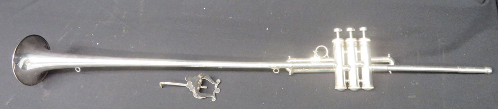 Boosey & Hawkes Imperial fanfare trumpet with case. Serial number: 705-670079. - Bild 4 aus 17