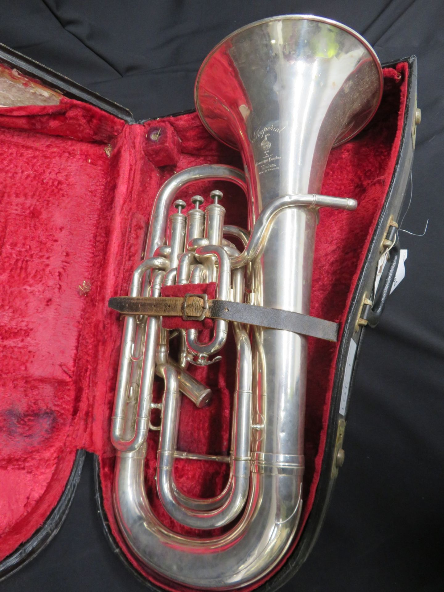 Boosey & Hawkes Imperial euphonium with case. Serial number:430642 - Bild 3 aus 17