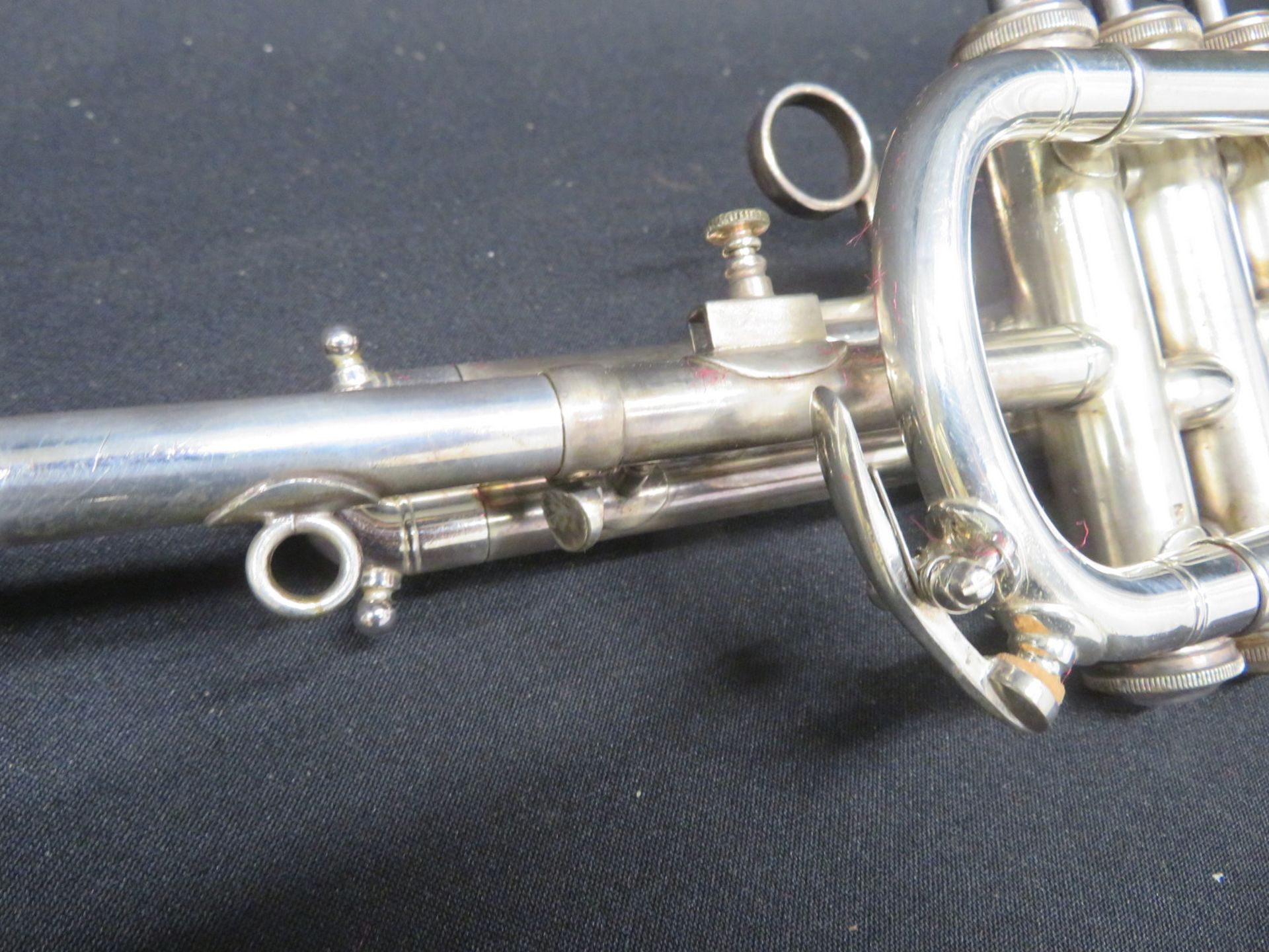 Boosey & Hawkes Imperial fanfare trumpet with case. Serial number: LP. 399555. - Bild 8 aus 19