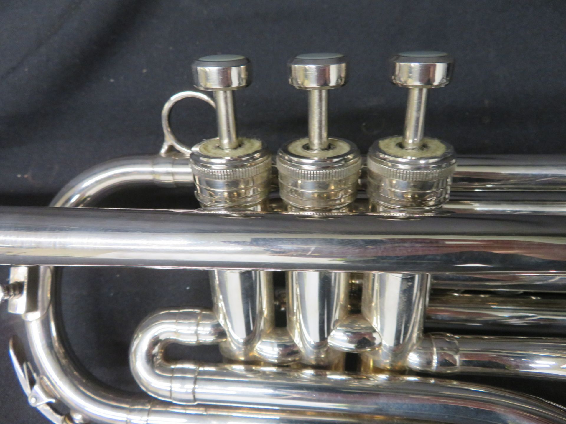 Boosey & Hawkes Besson 700 London tenor fanfare trumpet with case. Serial number: 707-740320. - Image 7 of 19