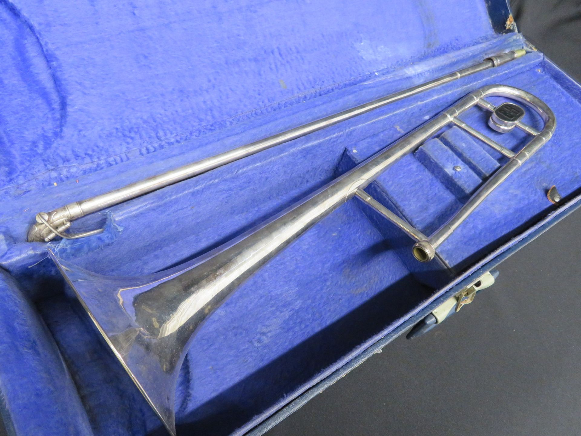 Boosey & Hawkes Sovereign trombone with case. Serial number: 655399. - Bild 3 aus 14