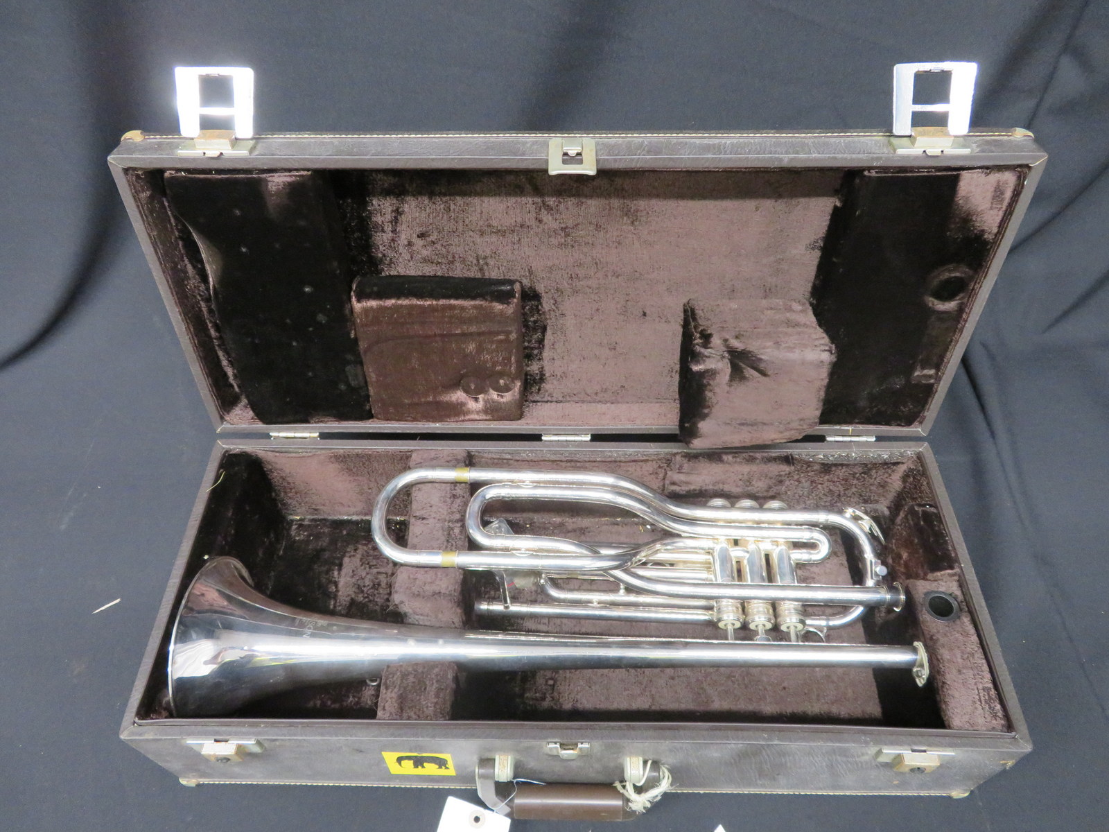 Boosey & Hawkes Besson 700 London tenor fanfare trumpet with case. Serial number: 707-721126.