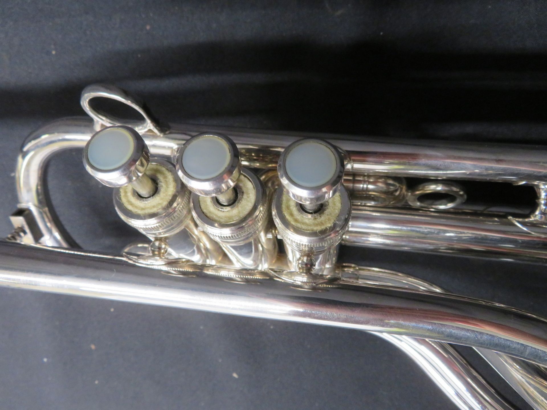 Boosey & Hawkes Besson 700 London tenor fanfare trumpet with case. Serial number: 707-740320. - Image 8 of 19