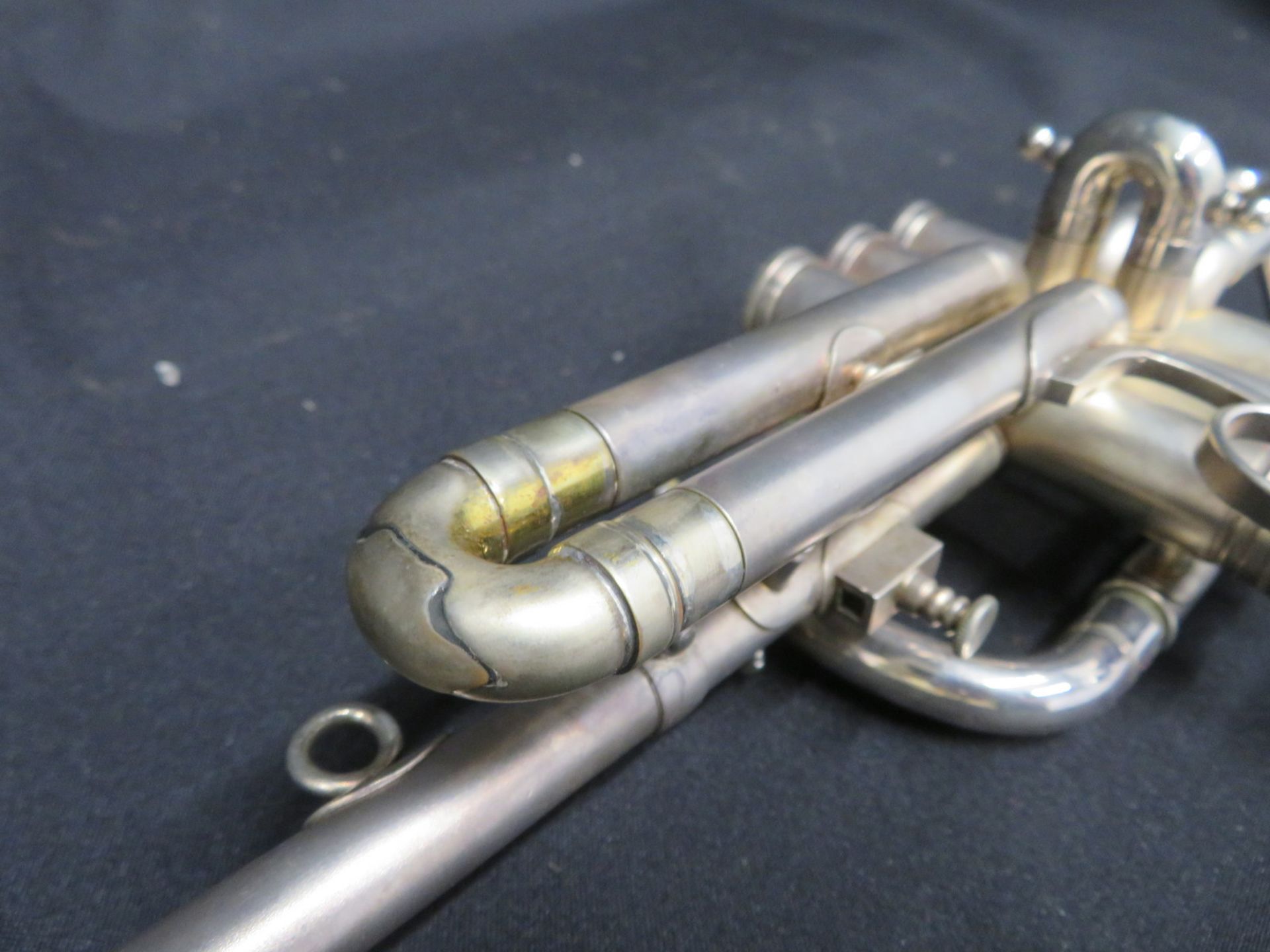 Boosey & Hawkes Imperial fanfare trumpet with case. Serial number: 622077. - Bild 10 aus 19