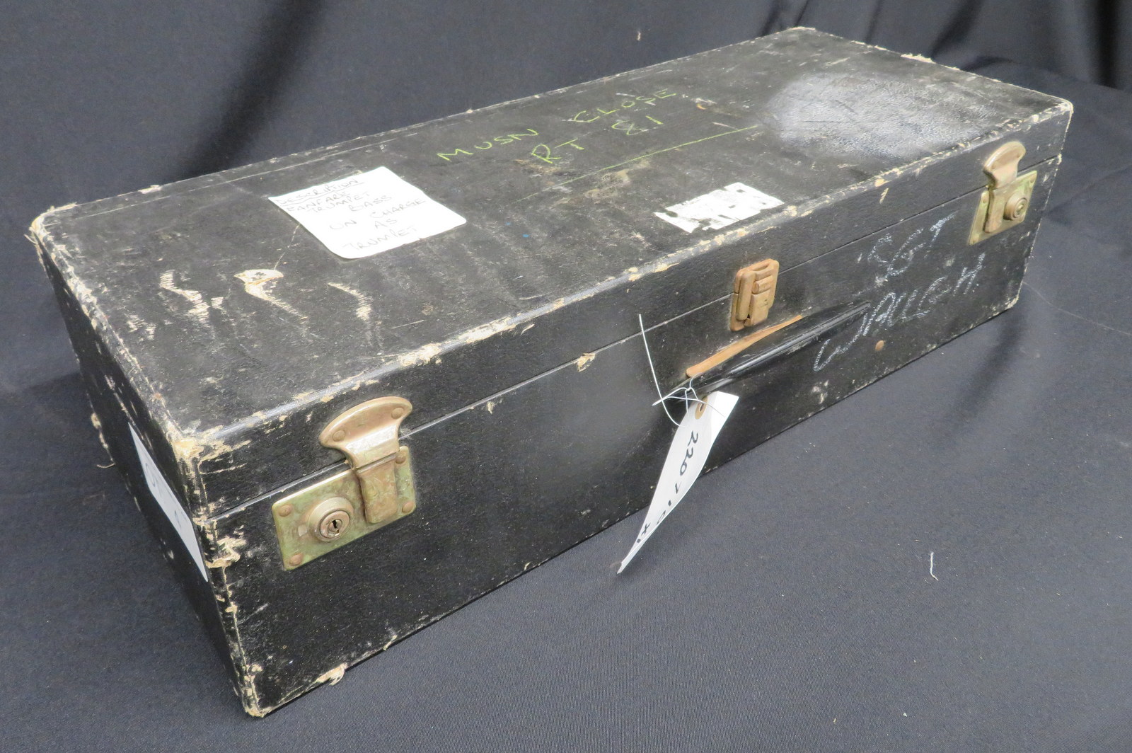 Boosey & Hawkes Imperial bass fanfare trumpet with case. Serial number: 632450. - Image 17 of 17