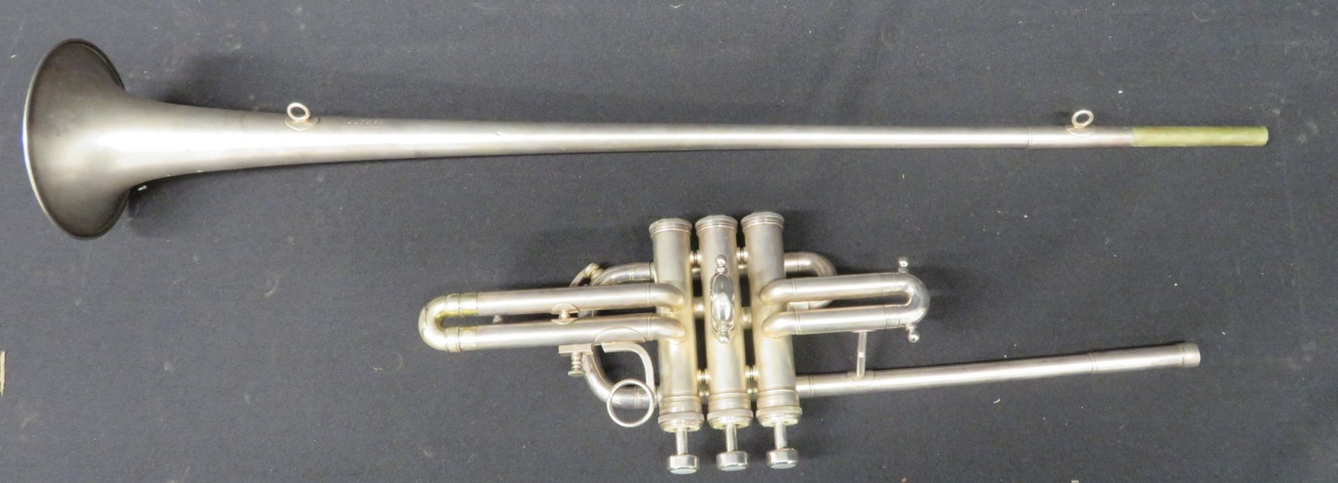 Boosey & Hawkes Imperial fanfare trumpet with case. Serial number: 622077. - Bild 17 aus 19