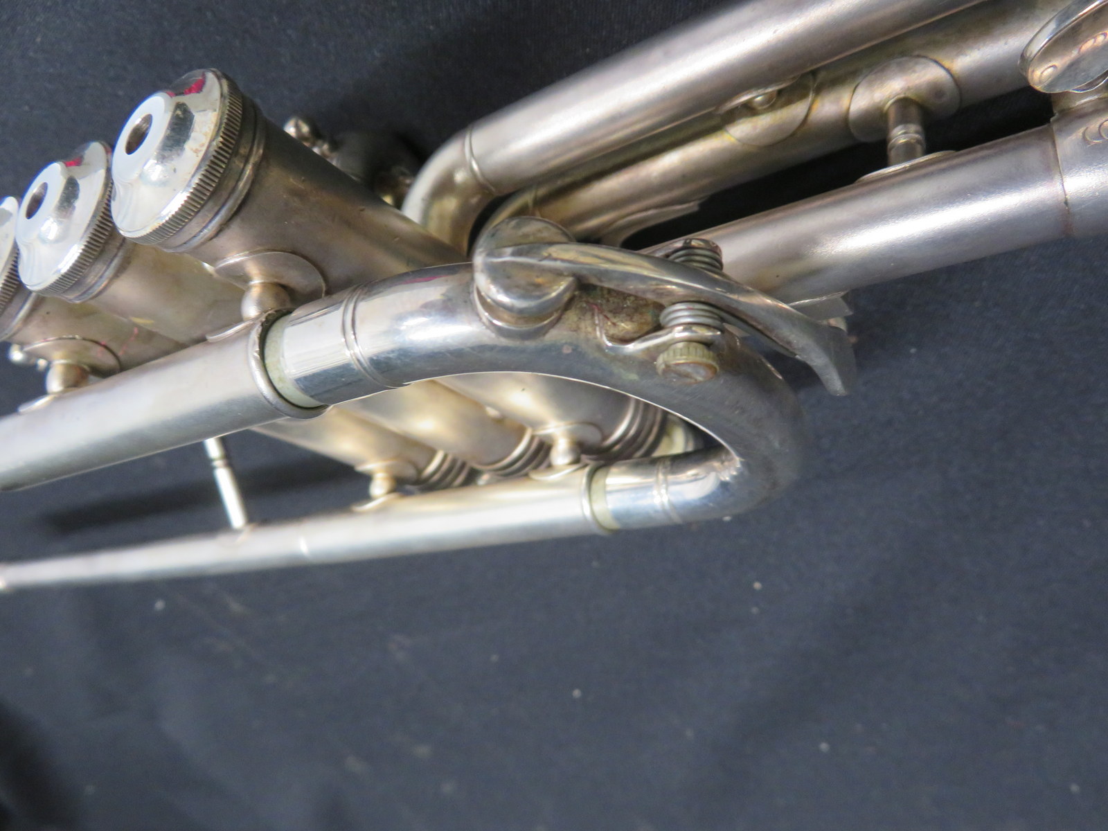 Boosey & Hawkes Imperial fanfare trumpet with case. Serial number: 622077. - Image 16 of 19