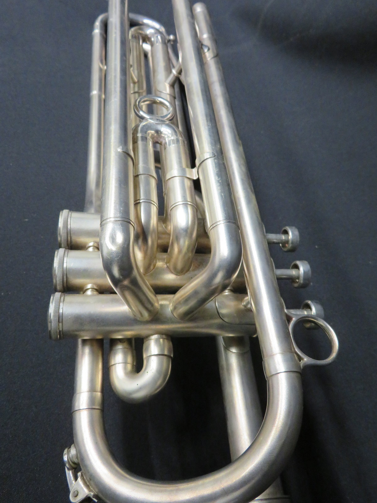 Boosey & Hawkes Imperial bass fanfare trumpet with case. Serial number: 632450. - Image 13 of 17