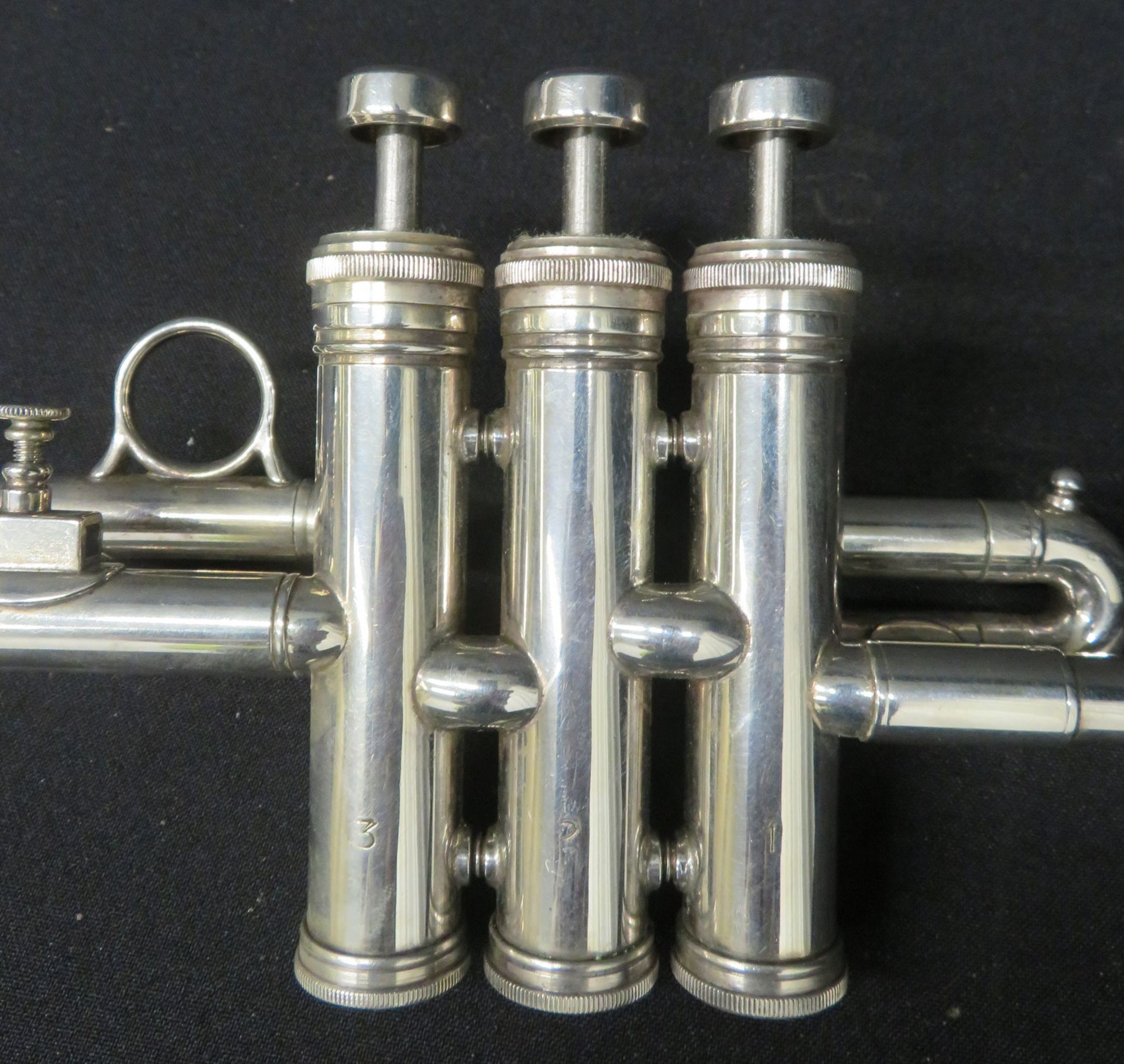 Boosey & Hawkes Imperial fanfare trumpet with case. Serial number: 705-670079. - Image 6 of 17