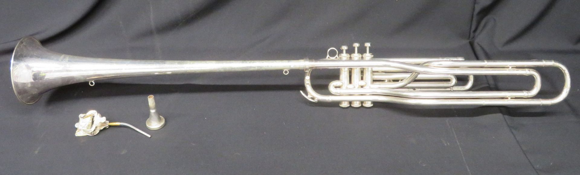 Boosey & Hawkes Imperial Besson bass fanfare trumpet with case. Serial number: 708-670089. - Image 3 of 18
