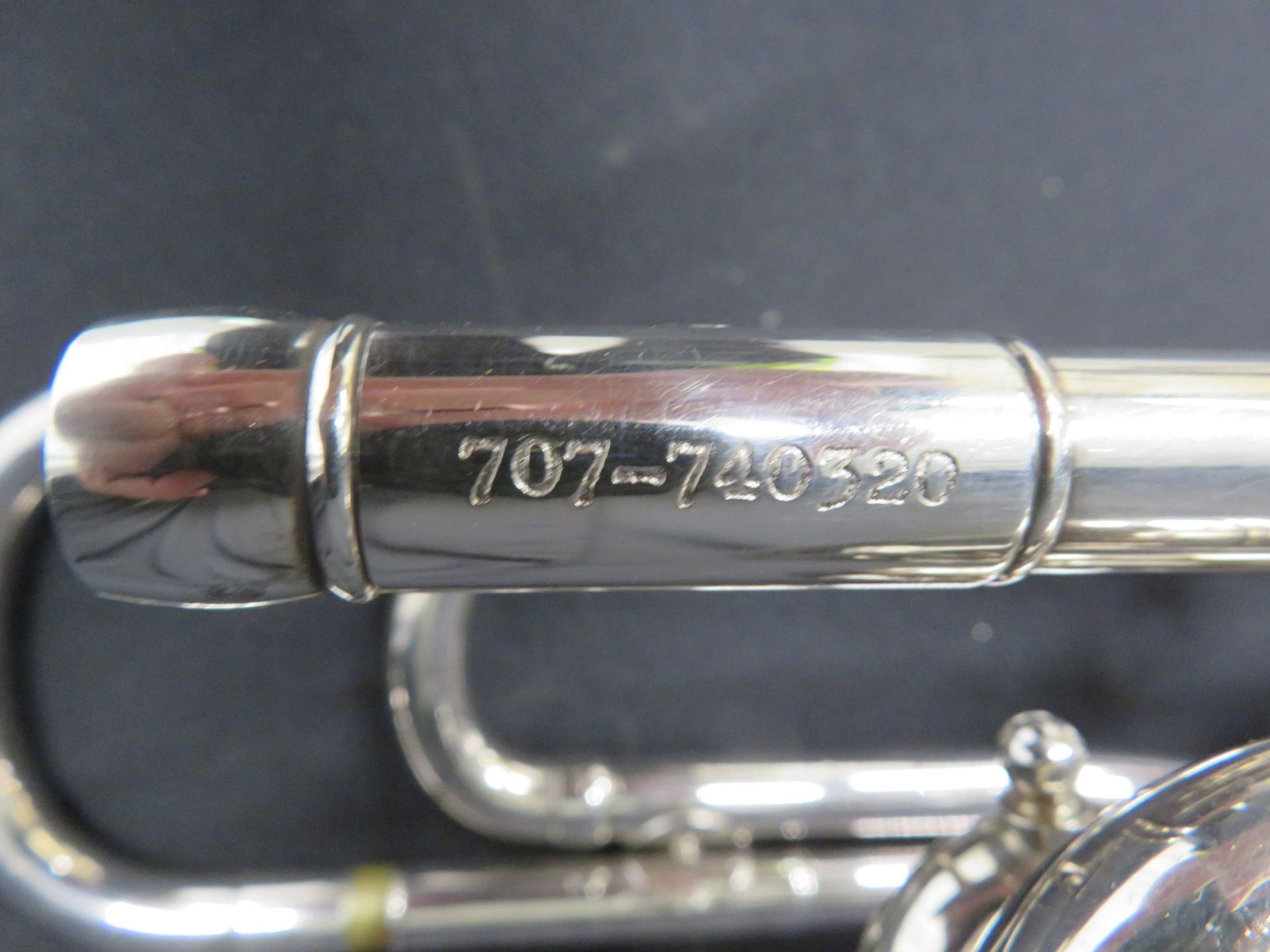 Boosey & Hawkes Besson 700 London tenor fanfare trumpet with case. Serial number: 707-740320. - Bild 14 aus 19