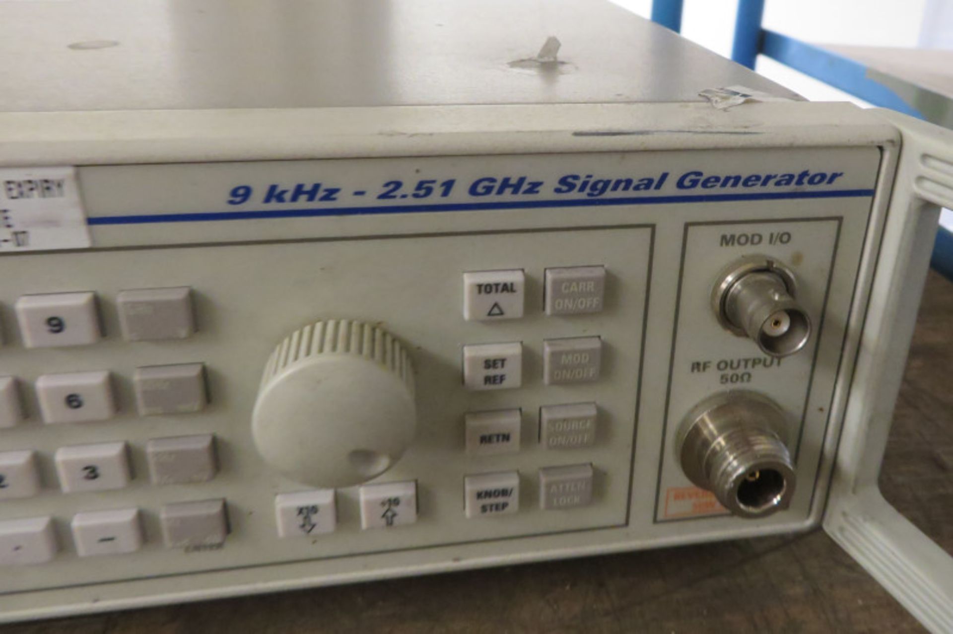 IFR 2025 9kHz - 2.51GHz Signal Generator (No Power Cable) - Image 2 of 4