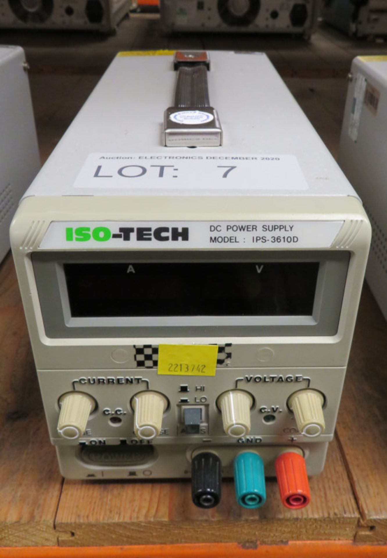 Iso-Tech IPS-3610D DC Power Supply (No Power Cable) - Image 2 of 3