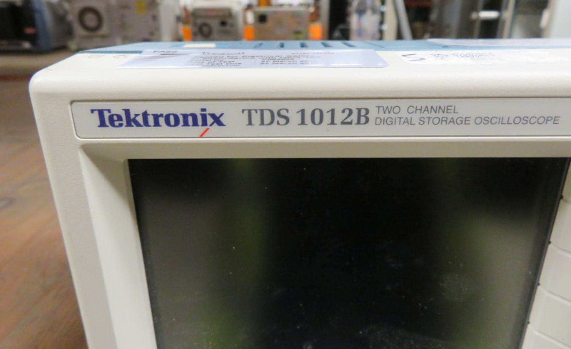 Tektronix TDS 1012B Two Channel Digital Storage Oscilloscope 100MHz 1GS/s (No Power Cable) - Image 2 of 3