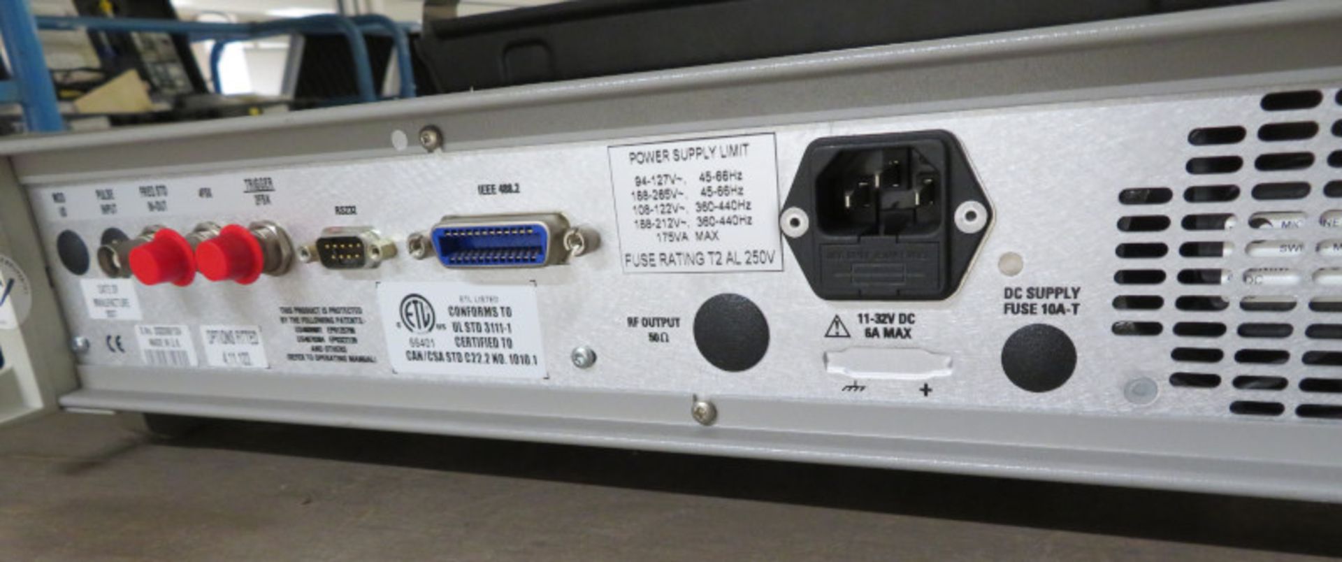 IFR 2025 9kHz - 2.51GHz Signal Generator (No Power Cable) - Image 3 of 3