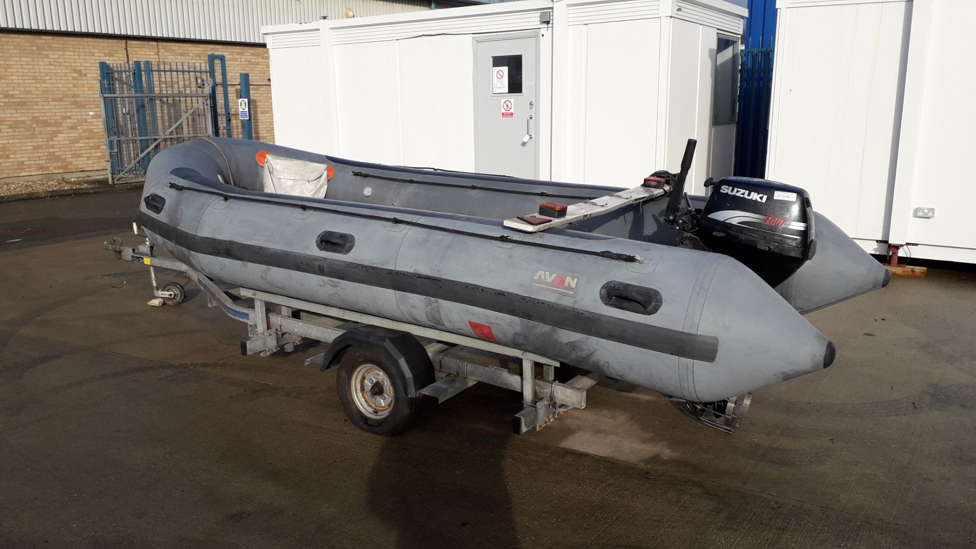 Avon W4.65 inflatable boat - Grey - Suzuki 4 Outboard engine - Quicksilver tank Bramber trailer