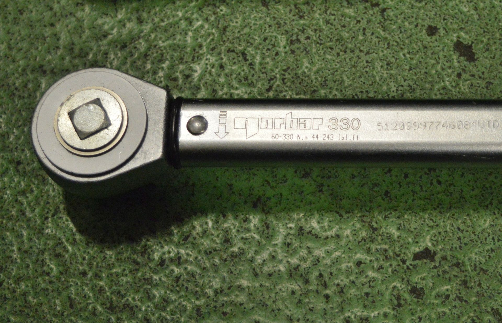 Norbar 330 Torque Wrench 45-250 ibf ft - Image 2 of 2