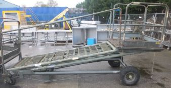 Mobile Maintenance Platform - manual hydraulic raising system - L2400 x W1330 x H1060mm