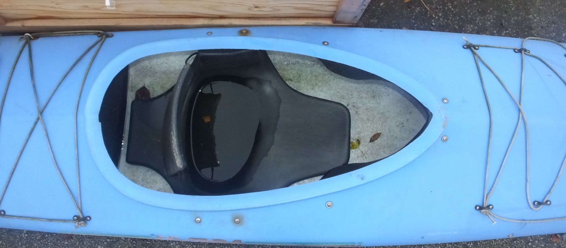 Hydra Sea-Runner Plastic Kayak - Image 3 of 3