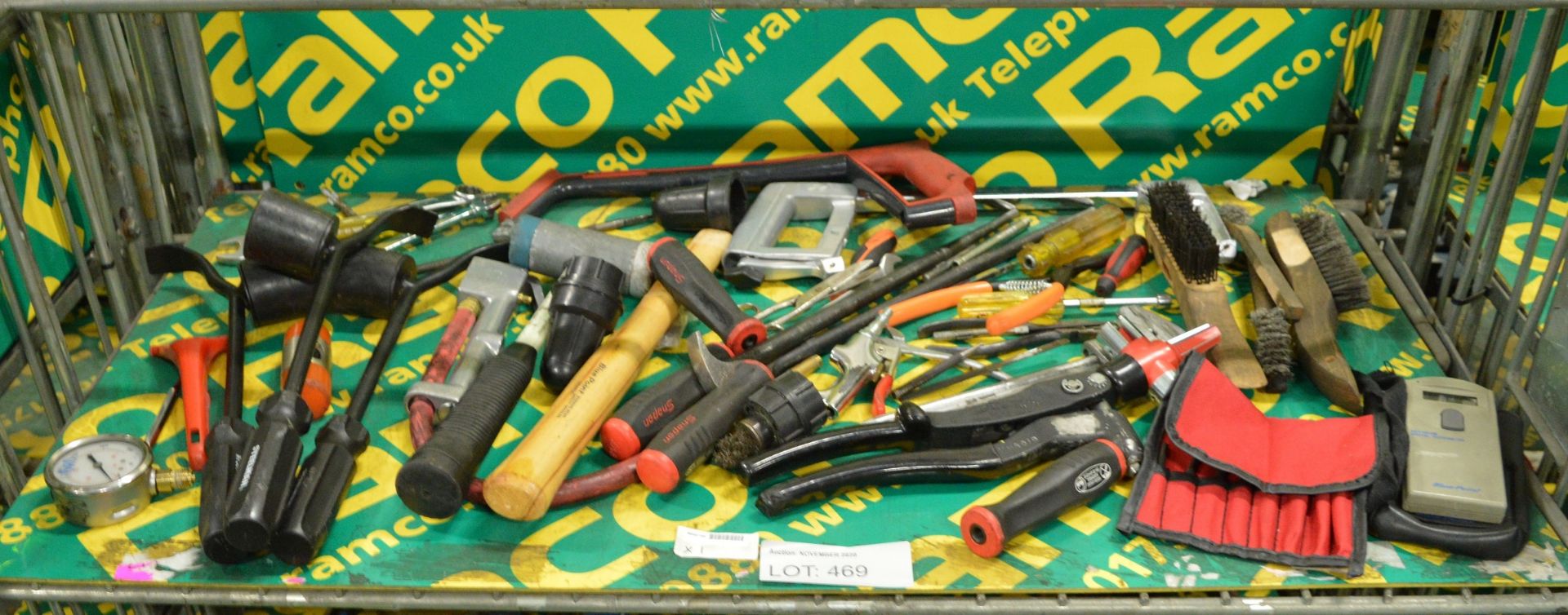 Various Hand Tools inc. Screwdrivers, Hammers & Hacksaws