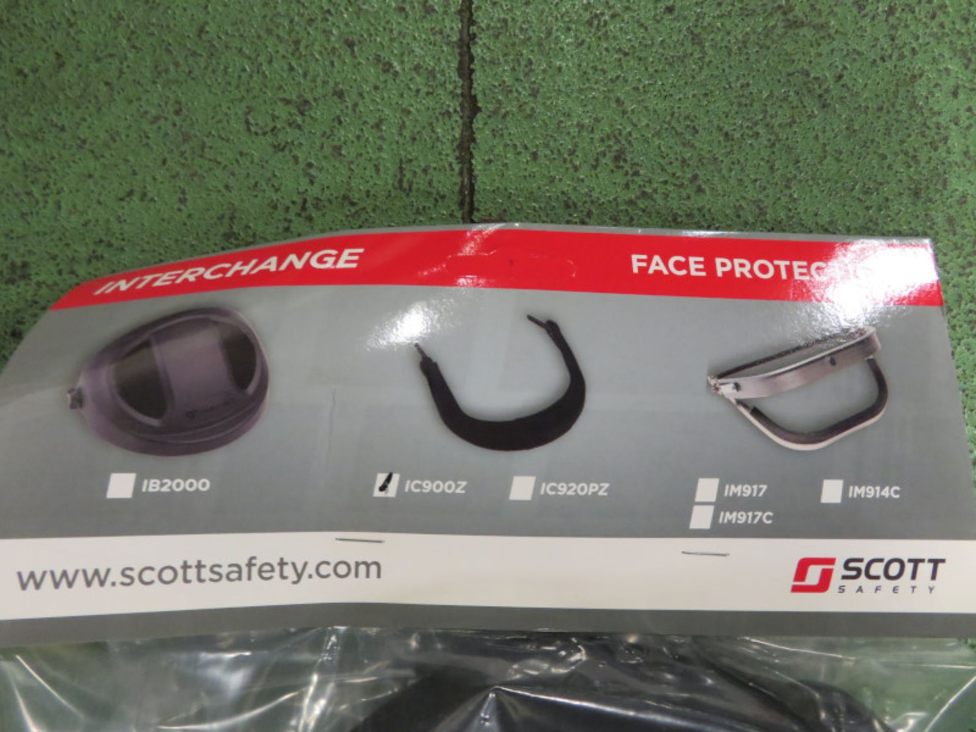 Scott safety IC900Z visor attachements x8 - Image 3 of 3