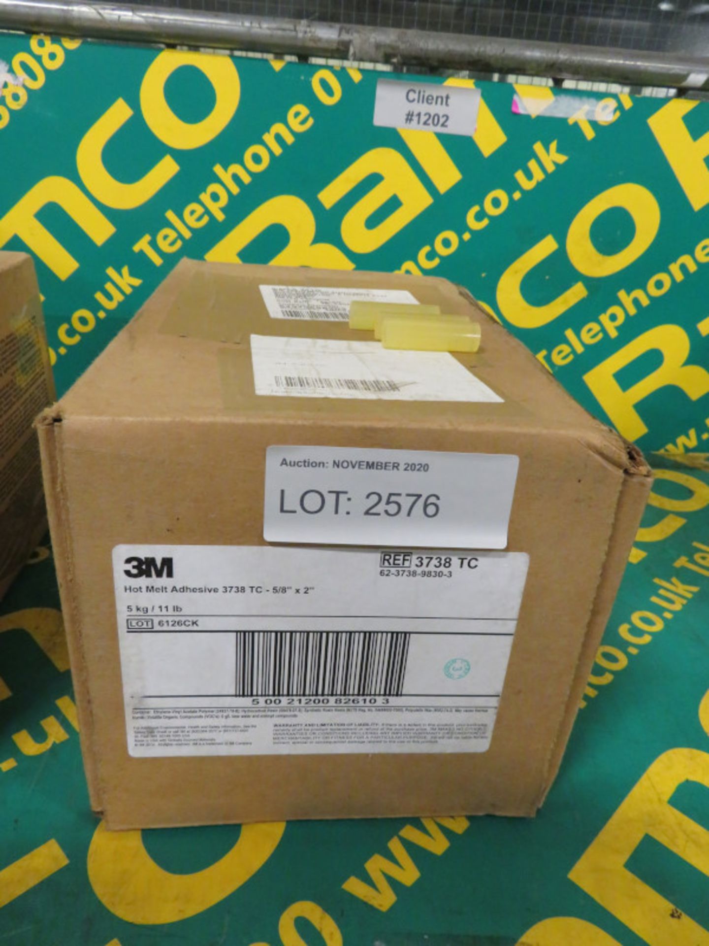 3M hot melt adhesive sticks 3738 TC - 5/8inch x 2inch - 5kg box