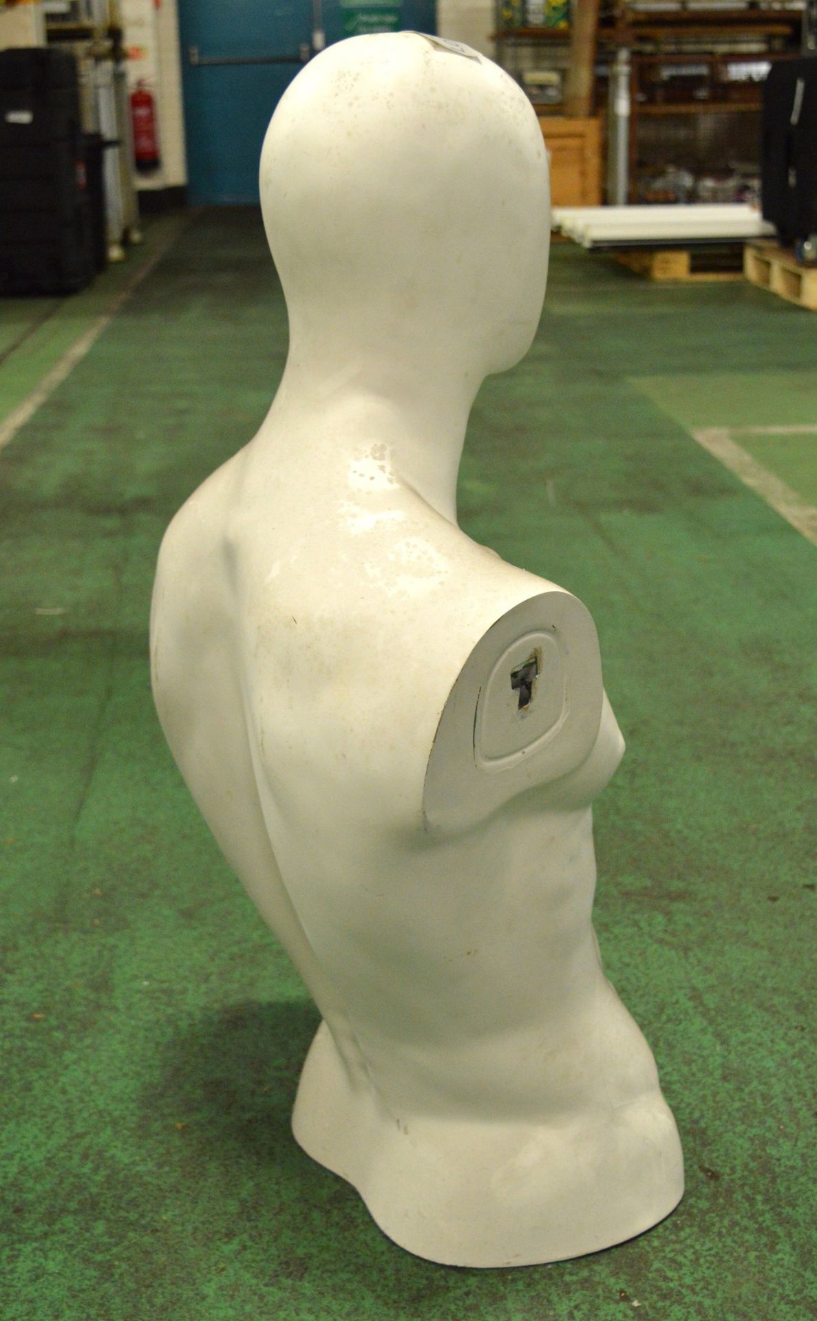 Upper body mannequin - Image 2 of 3