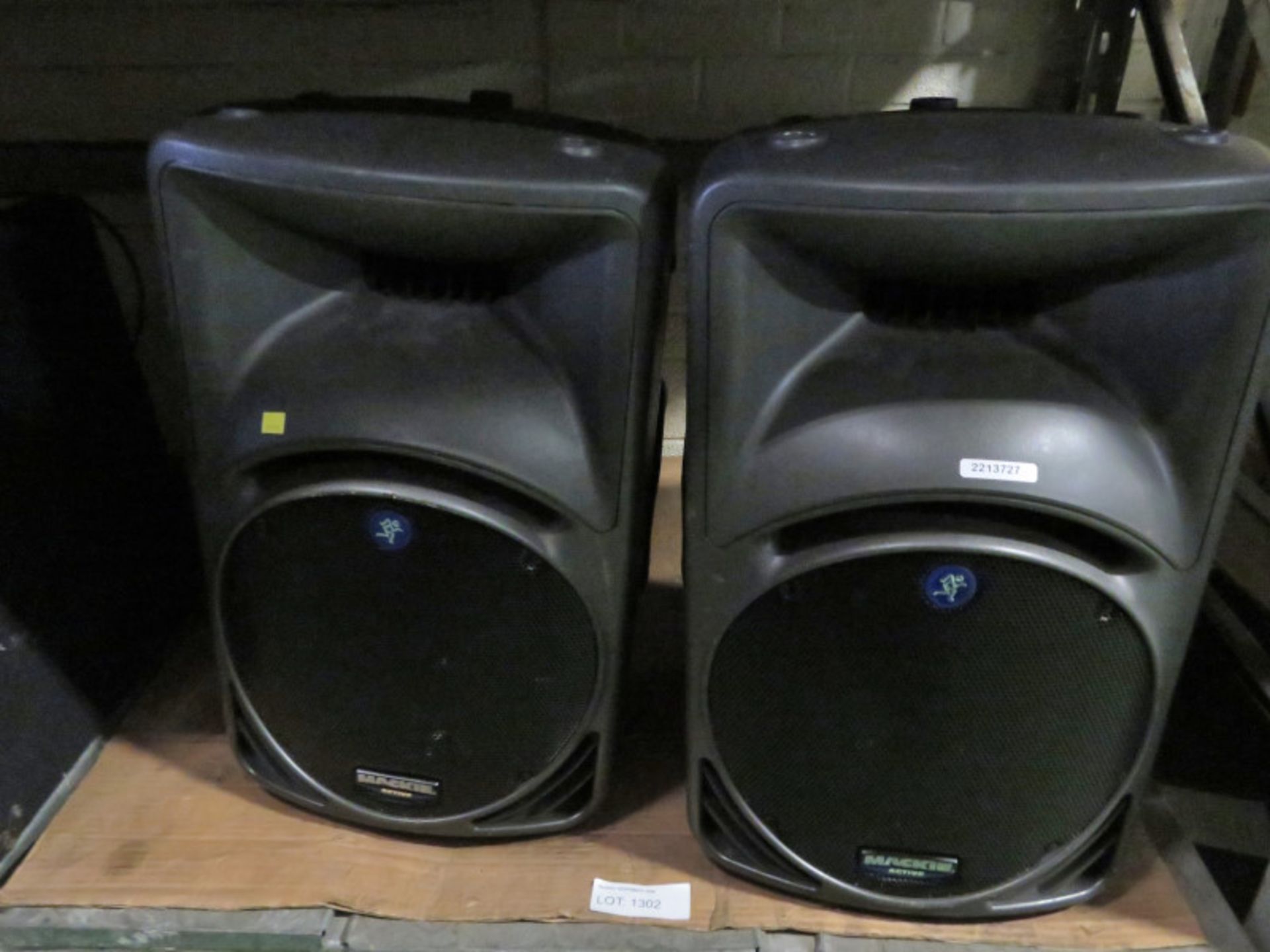 2x Mackie SRM450 Active PA Speakers