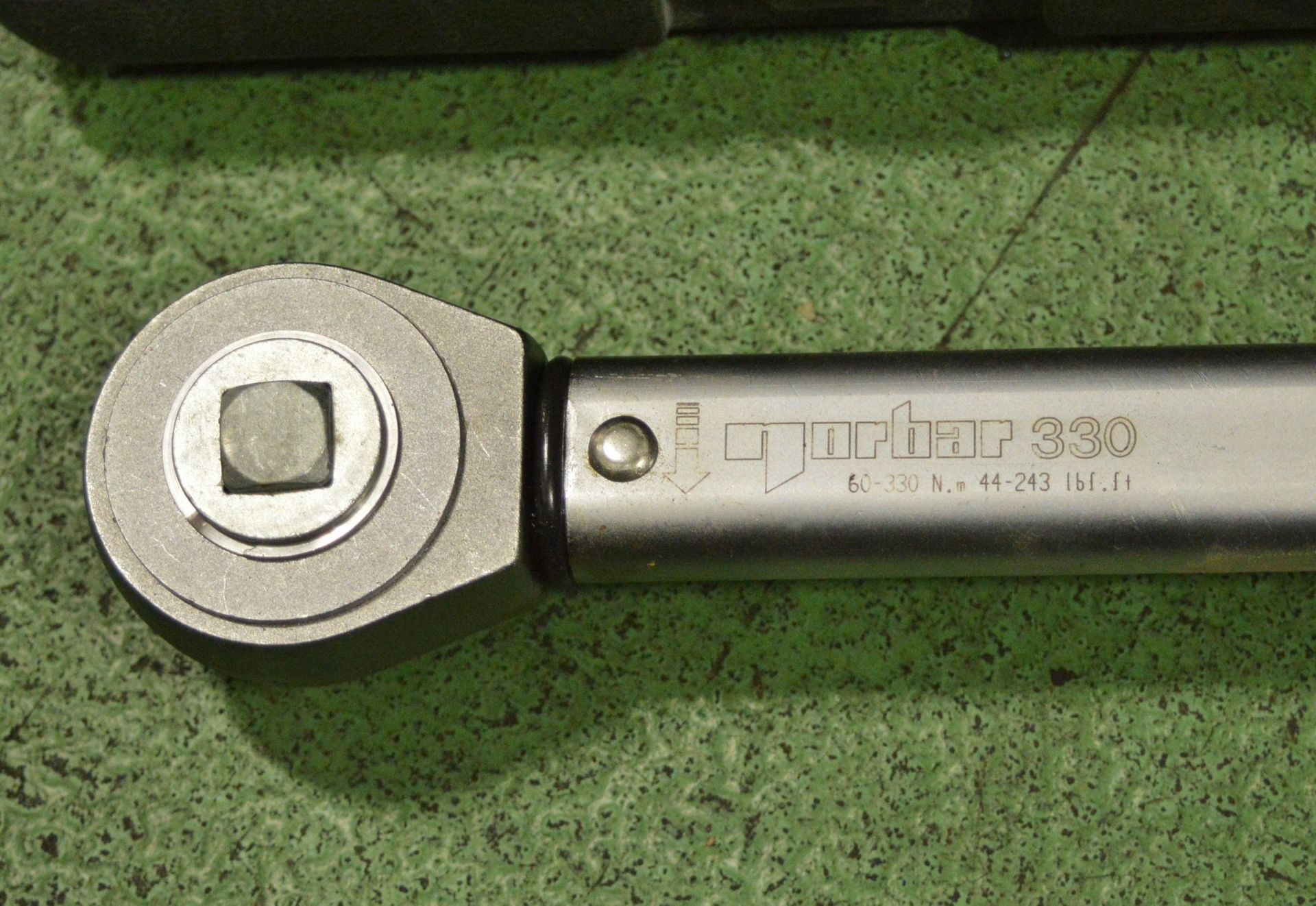 Norbar 330 Torque Wrench 45-250 ibf ft - Image 2 of 2