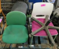4x office chairs