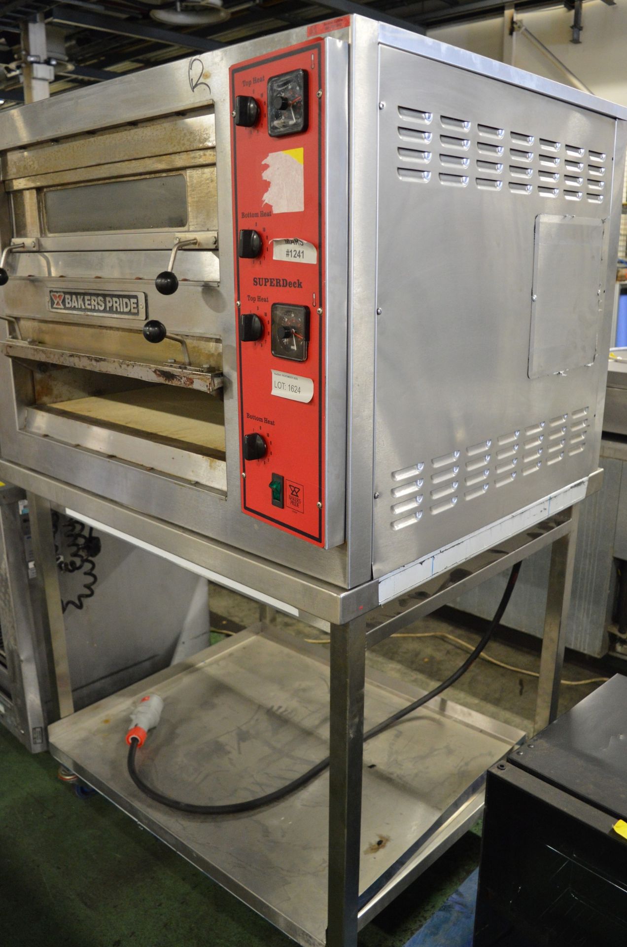 Bakers Pride EP-2-2828 Electric Deck Oven 3 Phase - Image 3 of 4