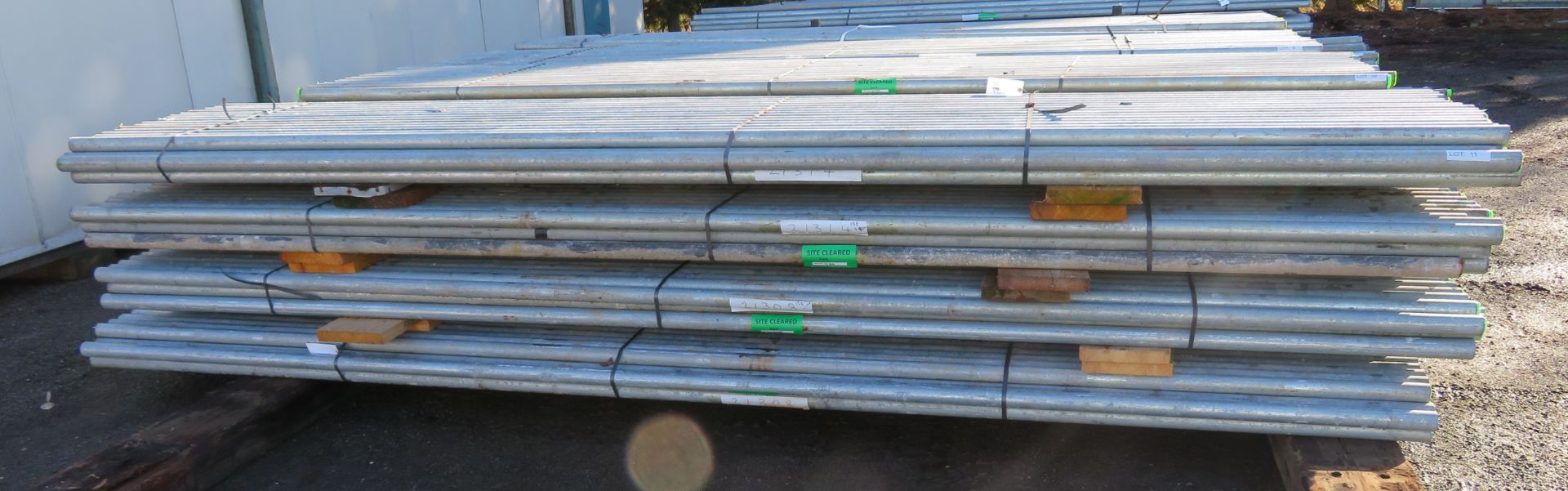 200x 13ft Galvanised Steel Scaffolding Poles 48mm Diameter x 4mm Thick.