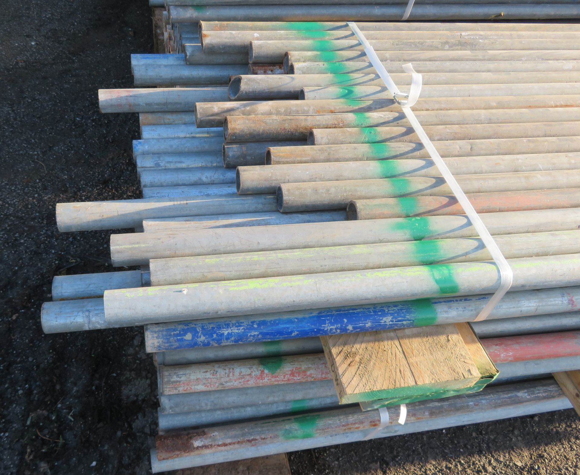 150x Various Length Galvanised Steel Scaffolding Poles. Lengths Range Between 11.5ft - 8.5ft. - Image 6 of 6