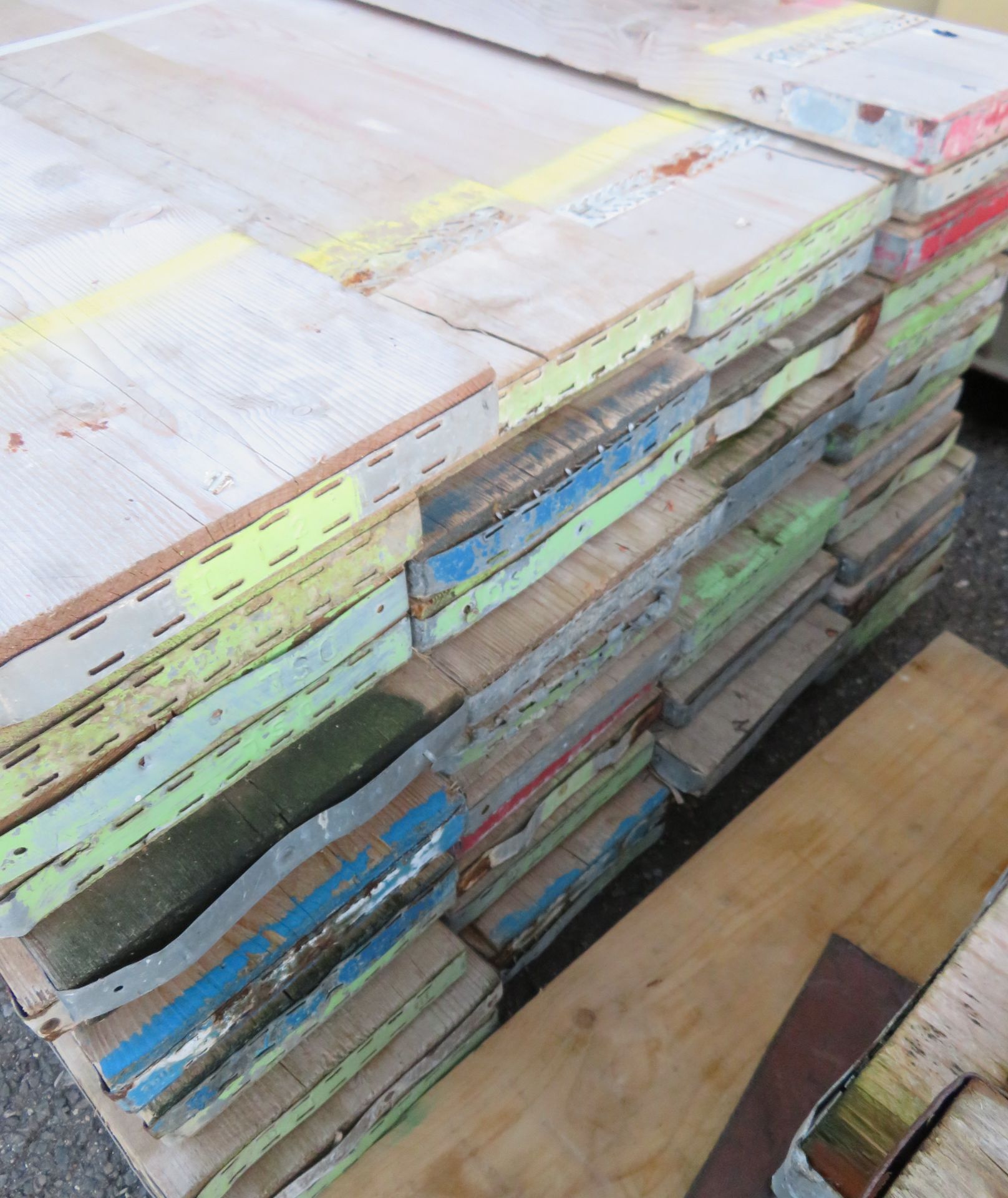 50x 8ft Wooden Scaffolding Board. - Image 3 of 4