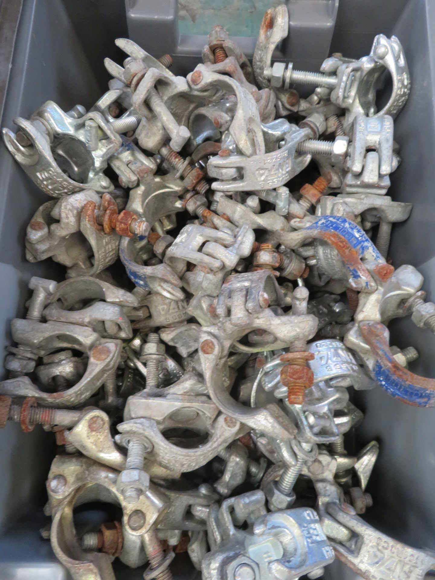 50x Scaffolding Clips. - Image 2 of 2