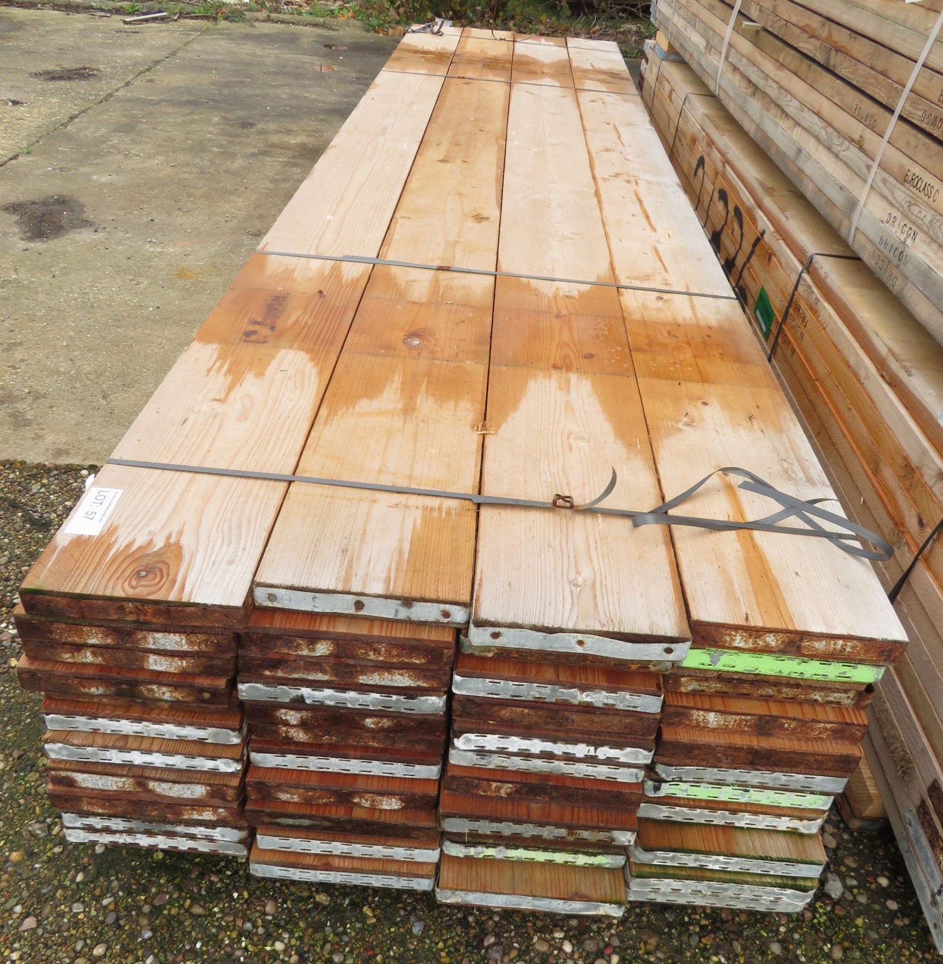 44x 13ft Wooden Scaffolding Board. Please Note There Is A £10 Loading Charge On This Lot. - Image 3 of 4