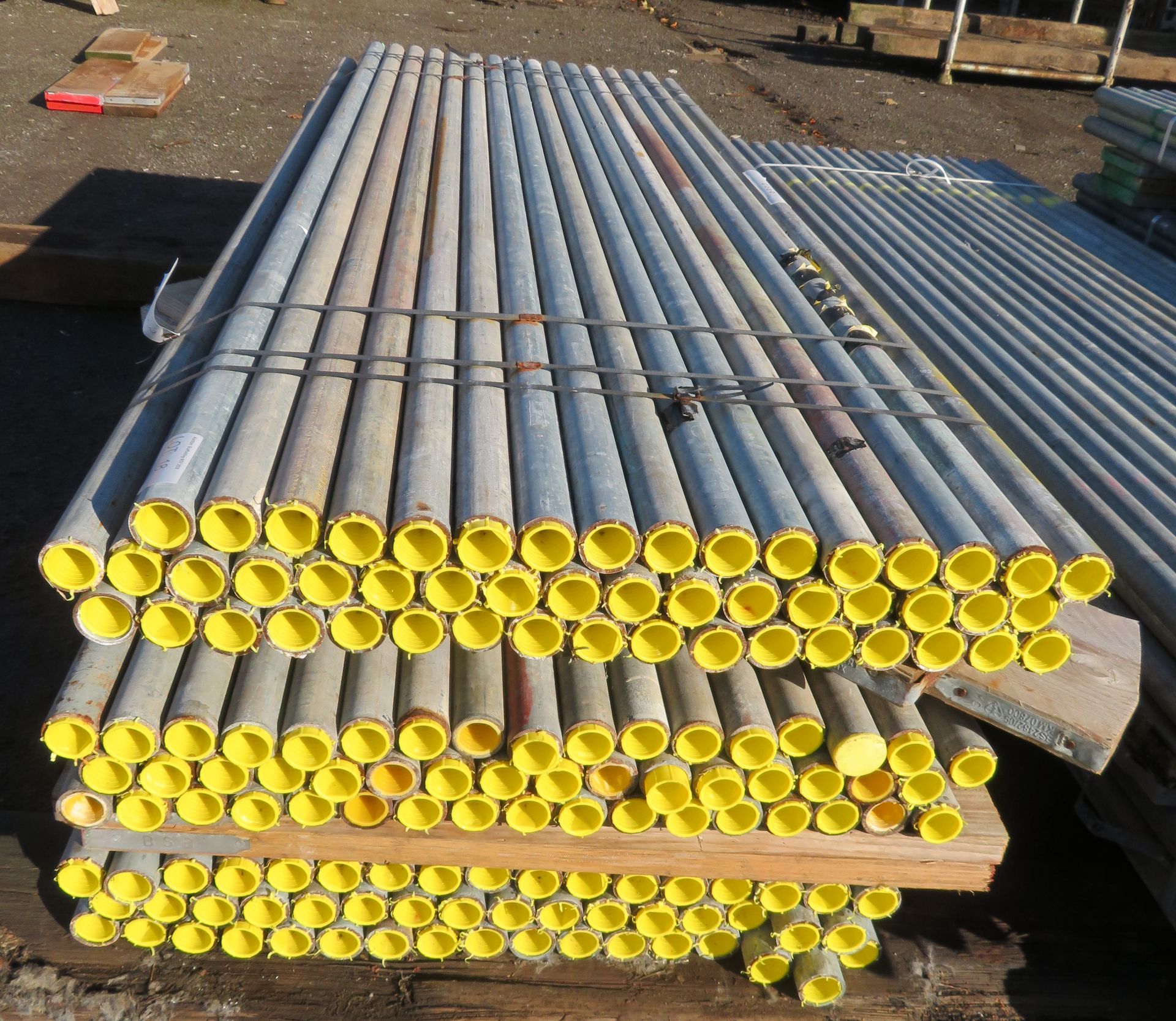 150x 8ft Galvanised Steel Scaffolding Poles 48mm Diameter x 4mm Thick. - Image 3 of 4
